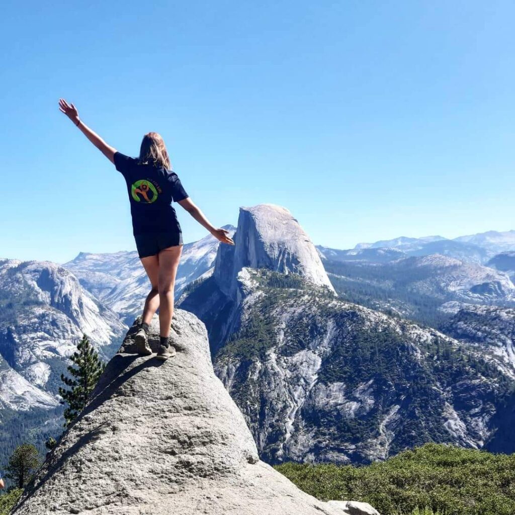 Solo female traveler n Yosemite National park